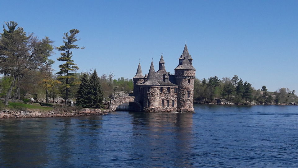 Photo of Incredible wonder, 1000 Islands! 4/11 by Farawayfromthemaddingcrowd