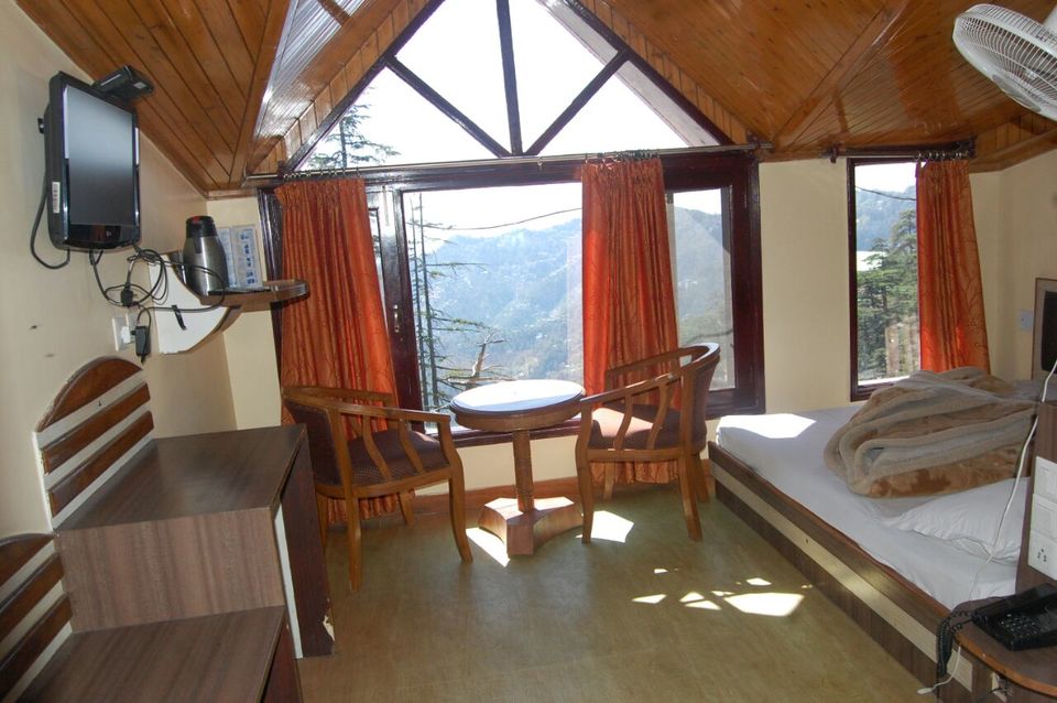 Photo of Shimla, Himachal Pradesh, India by Aasheesh Chauhan