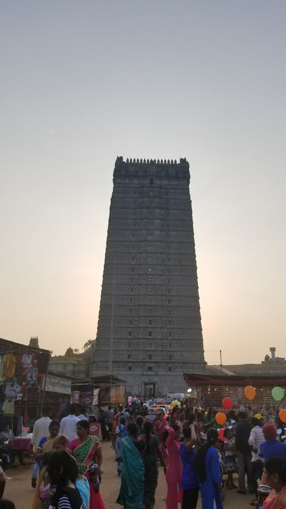 Photo of Murdeshwar Temple, Murdeshwar, Karnataka, India by Rhythm Patel