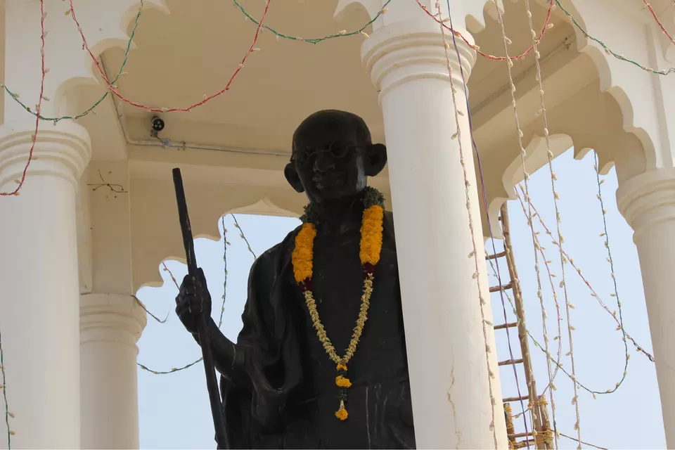 Photo of GANDHI STATUE, Beach Road, White Town, Puducherry, Yanam, Puducherry, India by Jatin Gangwani