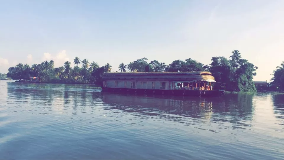 Photo of Alappuzha, Alappuzha, Kerala, India by Disha Dhingra