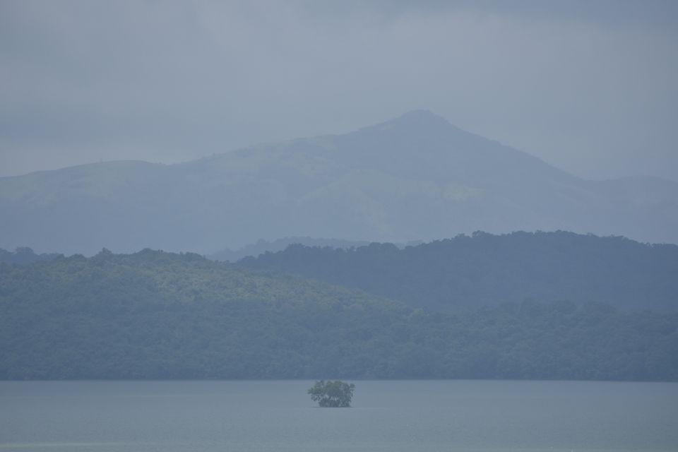 Photo of Castle Rock, Karnataka, India by Chetan Ph (siddharth)