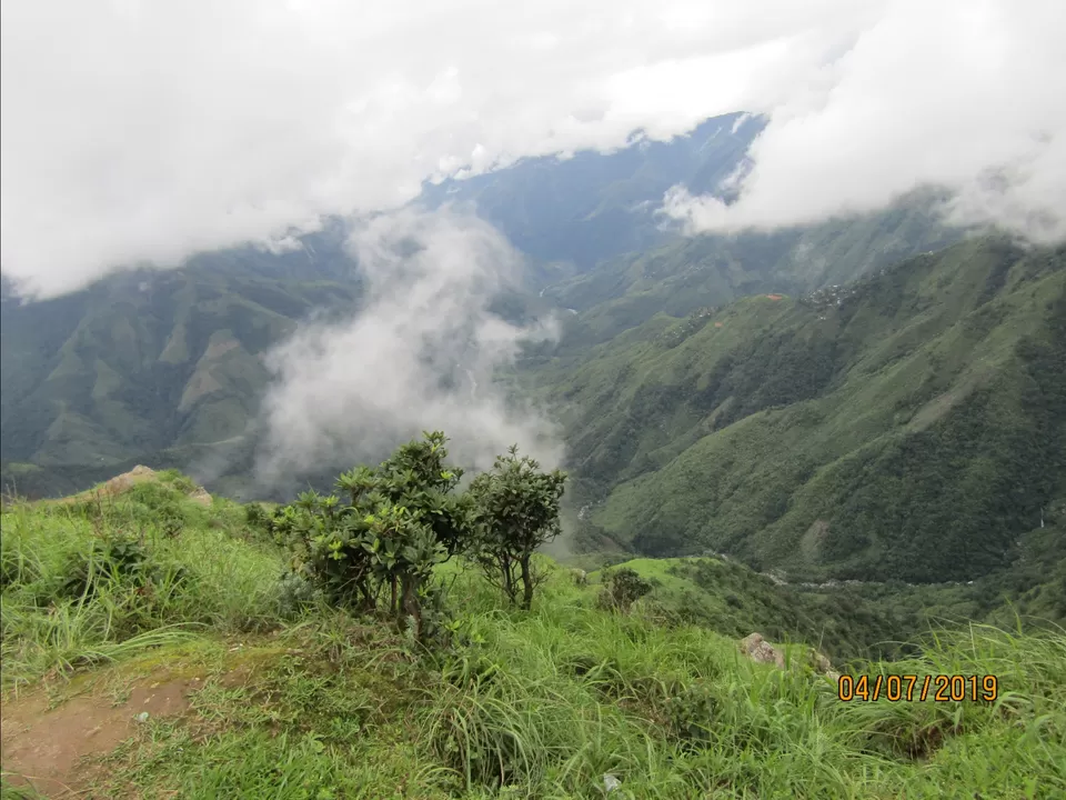 Photo of Laitlum Grand Canyon, Meghalaya, India by Wan-doc-rer