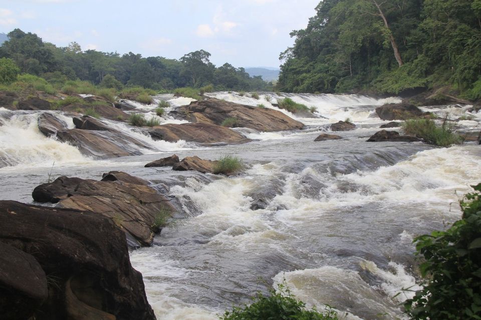 Photo of ATHIRAPALLY, THE INDIAN NIAGARA 3/3 by devarajan