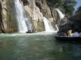 Photo of HOGENAKAL Falls 4/4 by devarajan