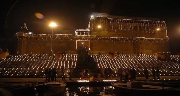 Photo of Kedar Ghat, Varanasi, Uttar Pradesh, India by Rahul