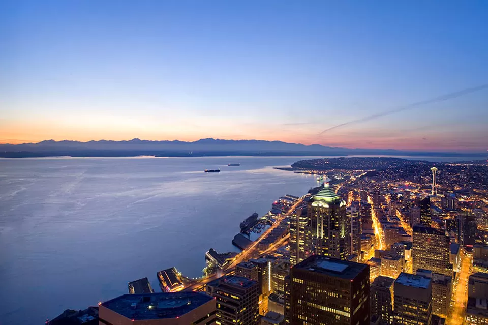 Photo of Columbia Center, 5th Avenue, Seattle, WA, United States by Rahul