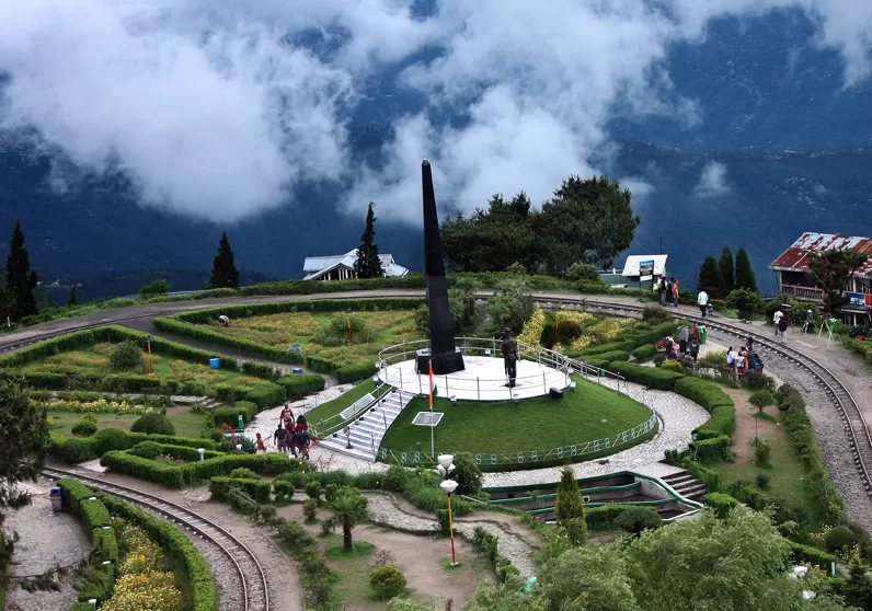 Photo of Batasia Loop, West Point, Darjeeling, West Bengal, India by Rahul