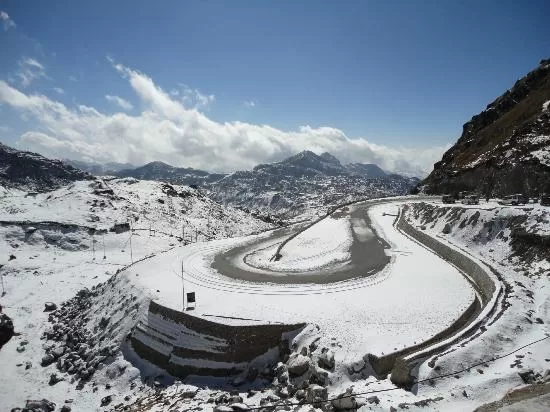 Photo of Nathula Pass, East Sikkim, Sikkim, India by Rahul