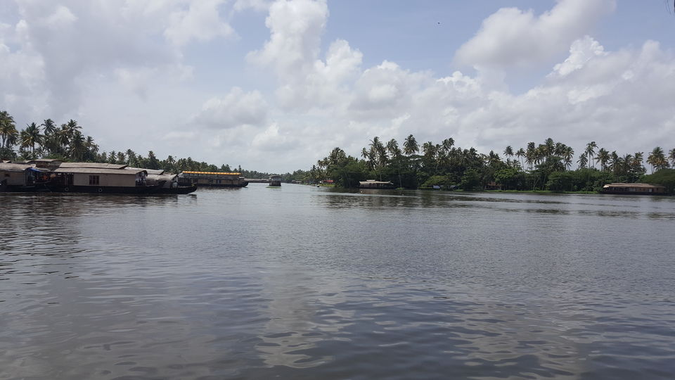 Photo of Should you take the Houseboat in Kerala? 4/11 by PriyaYorindren