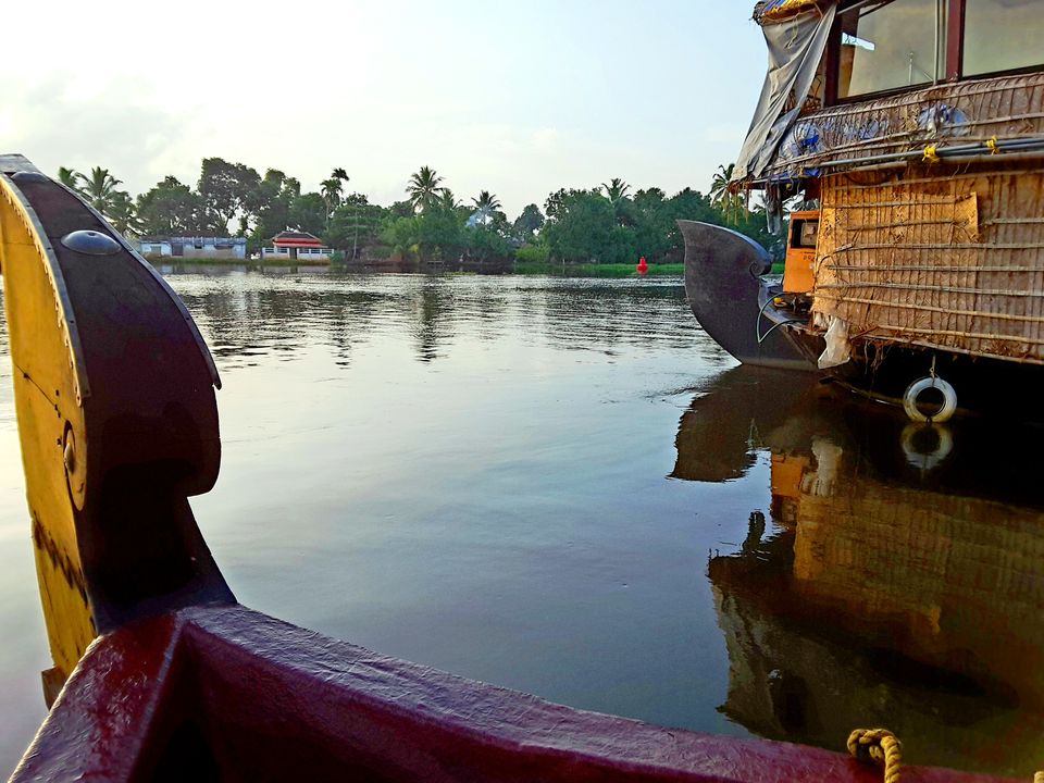 Photo of Should you take the Houseboat in Kerala? 10/11 by PriyaYorindren