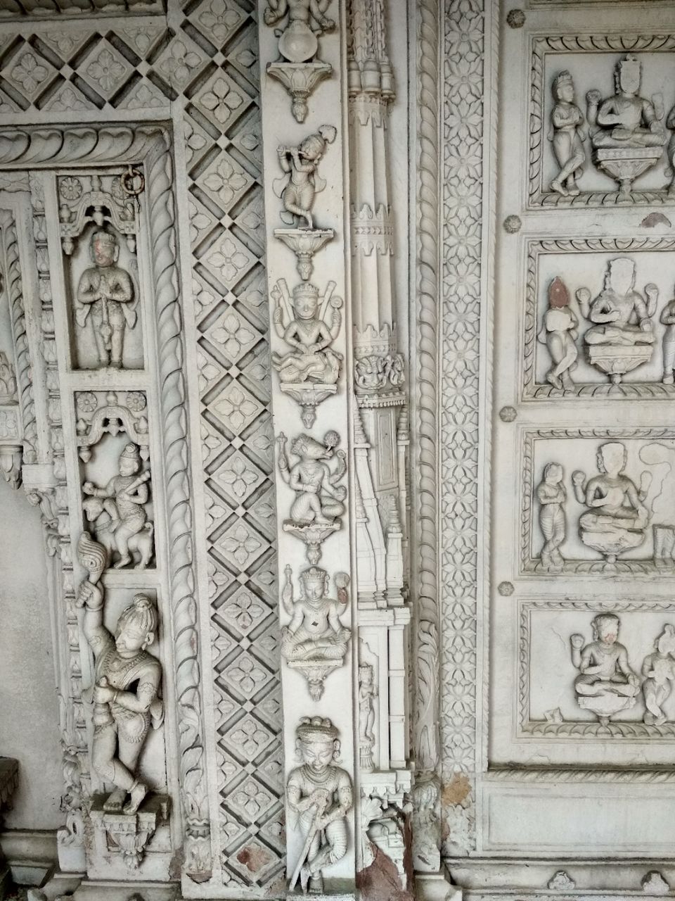 Photo of Allahabad's 500 Year Old Ancestor to the Architecture of Akshardham #TheCityOfKumbh #notontripoto by Bespectacled_adventurer@Nishtha Mishra
