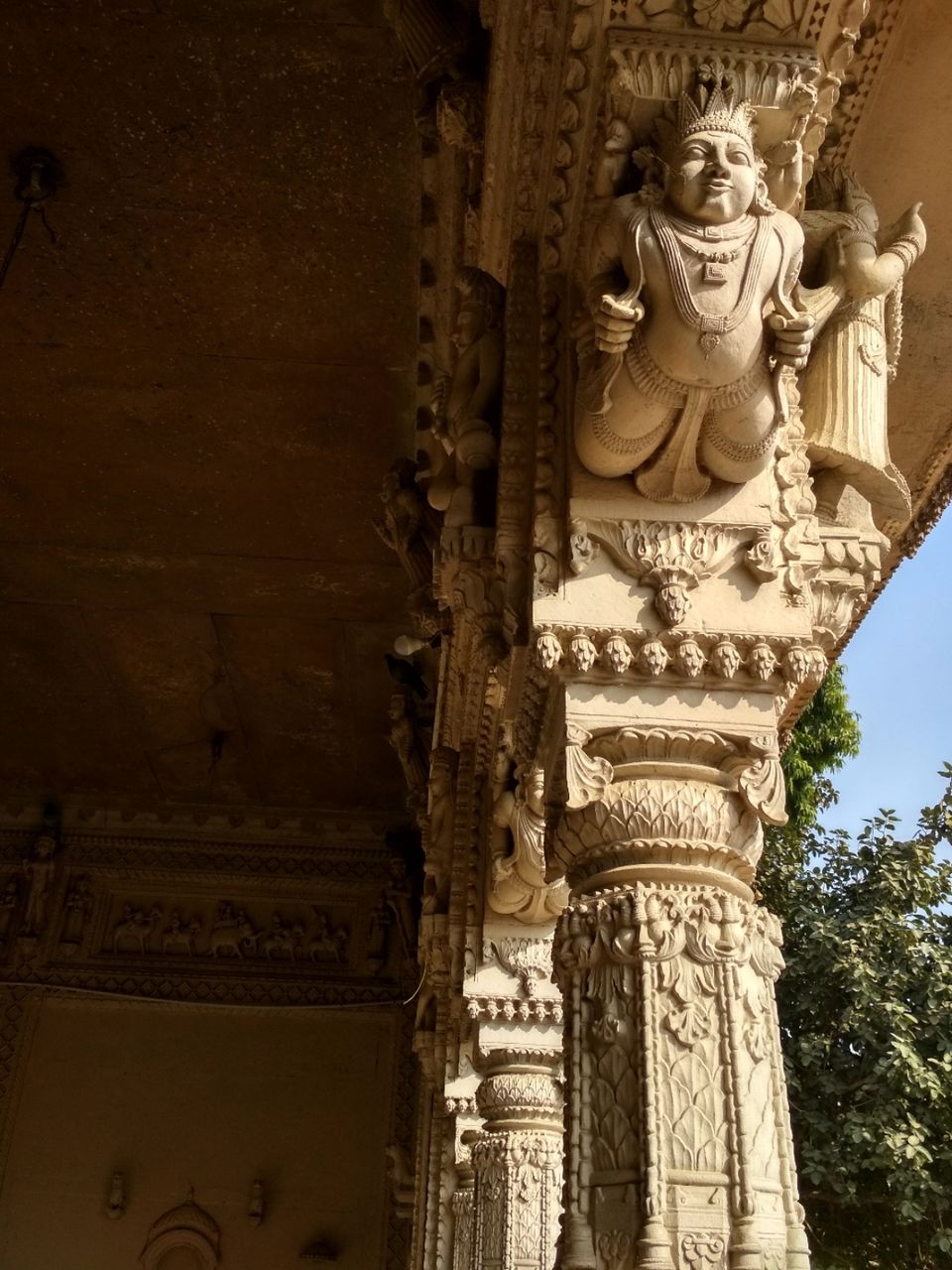 Photo of Allahabad's 500 Year Old Ancestor to the Architecture of Akshardham #TheCityOfKumbh #notontripoto by Bespectacled_adventurer@Nishtha Mishra