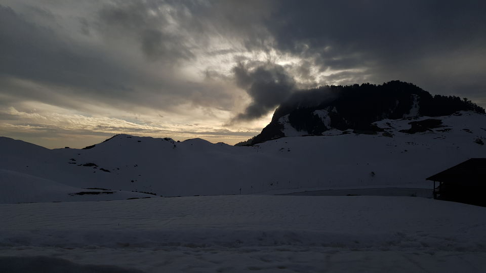 Photo of Winter trek to Mesmerizing Parashar Lake 10/15 by Naman Maheshwari