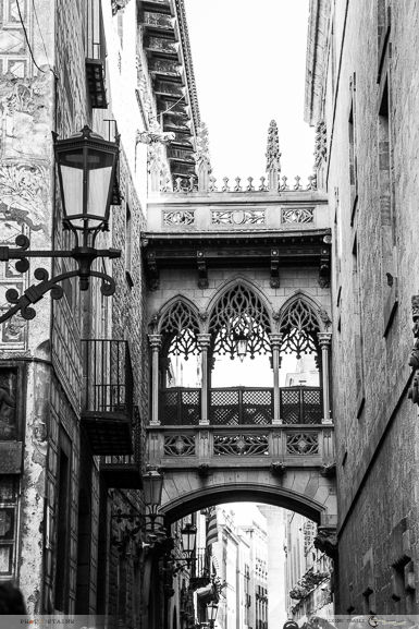 Photo of Barcelona – A Complete Travel Guide by Kanika Kalia