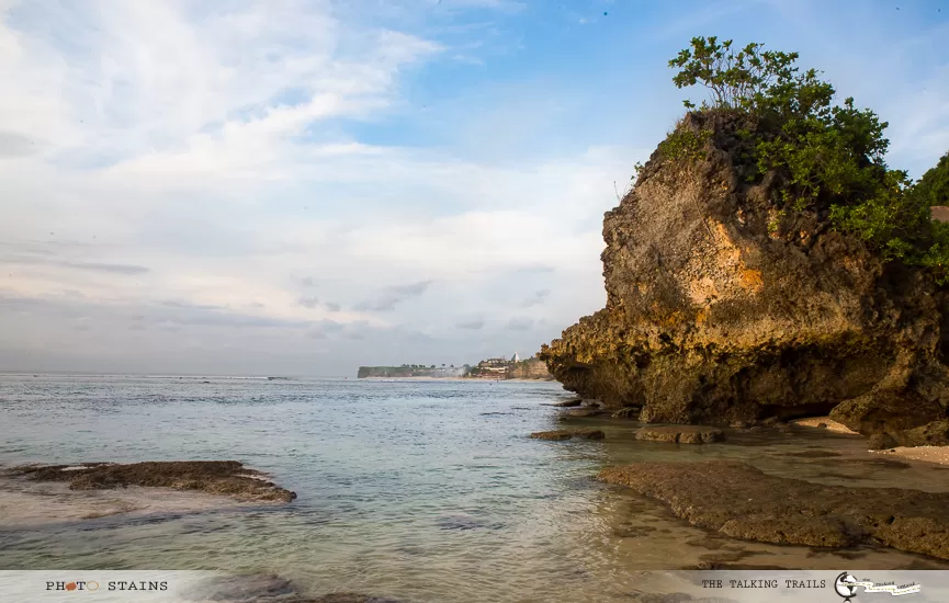 Photo of Bingin Beach, Bali, Indonesia by Kanika Kalia