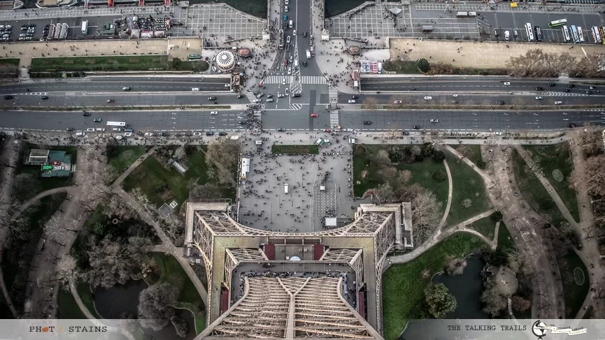 Photo of Eiffel Tower, Paris, France by Kanika Kalia