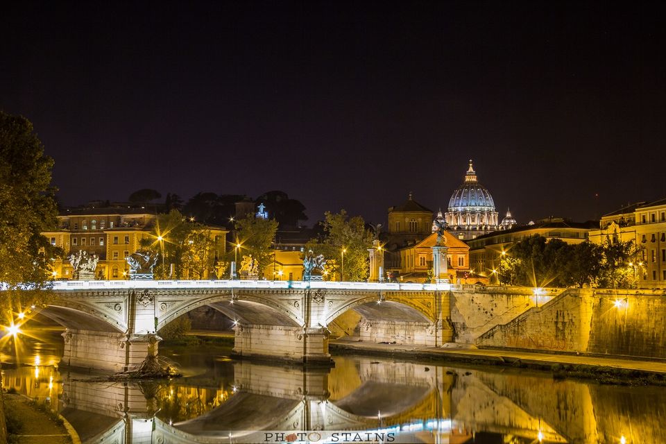 Photo of Peeping at the Pope: Vatican City 1/14 by Kanika Kalia