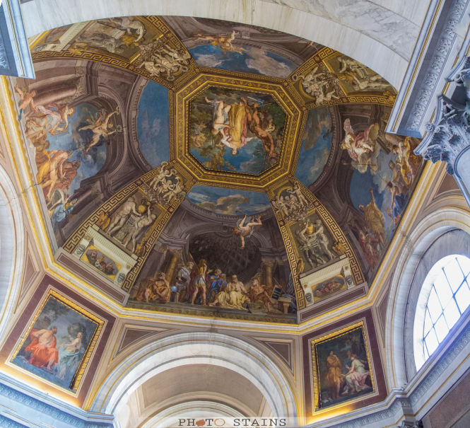Photo of Peeping at the Pope: Vatican City 10/14 by Kanika Kalia