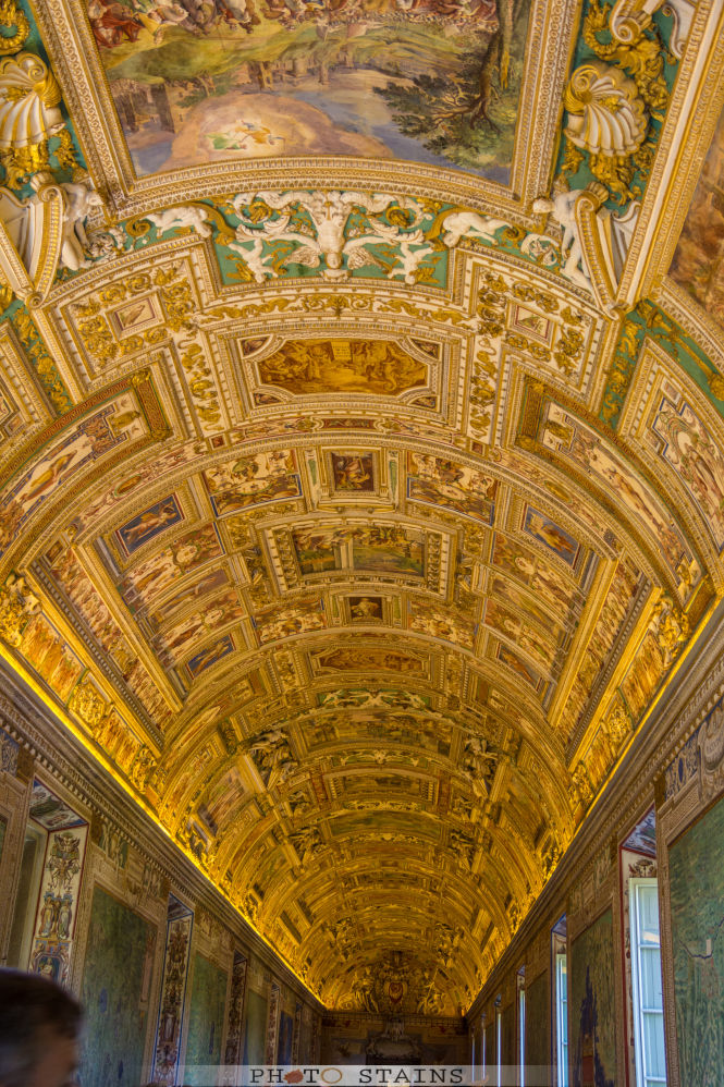 Photo of Peeping at the Pope: Vatican City 11/14 by Kanika Kalia