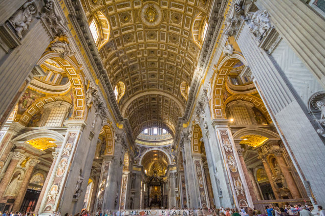 Photo of Peeping at the Pope: Vatican City 12/14 by Kanika Kalia