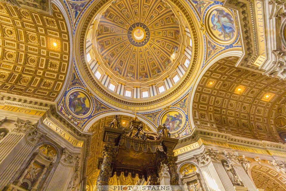 Photo of Peeping at the Pope: Vatican City 7/14 by Kanika Kalia