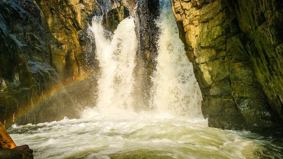 Photo of Literally Everything you need to know about Hogenakkal Waterfalls by GlobalOutcast