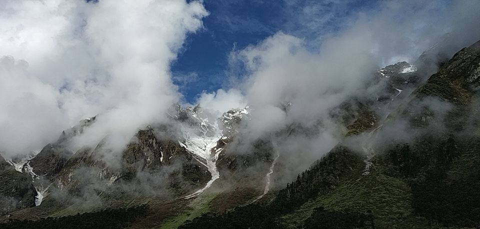 Photo of Yumthang Valley, Sikkim, India by Pooja Shah
