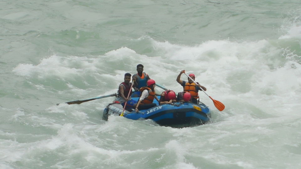 Photo of Teesta River Rafting, Tista Bazar, West Bengal, India by Pooja Shah