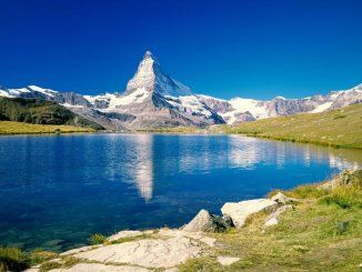 Photo of Zermatt: Best of the World Swiss Chalet 2/4 by Sania Gupta