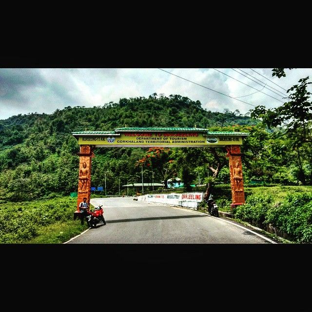 Photo of Darjeeling, West Bengal, India by Ramneek Singh