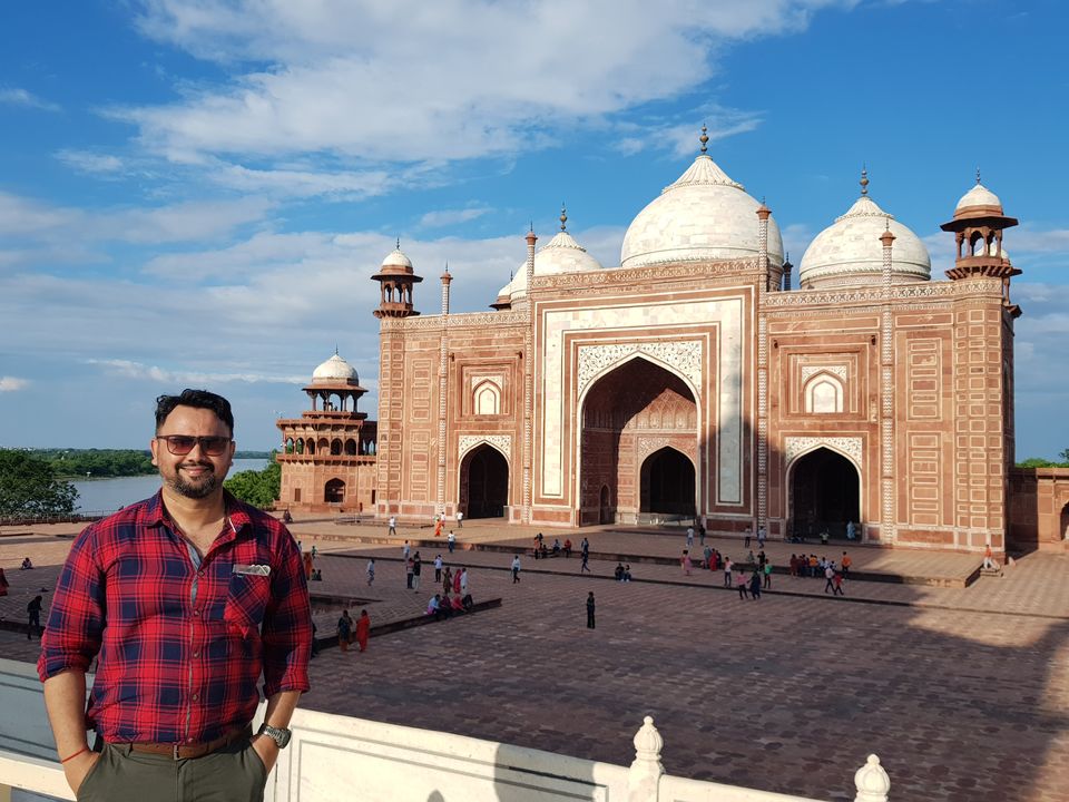 Photo of Taj Mahal by Sudhir Rai