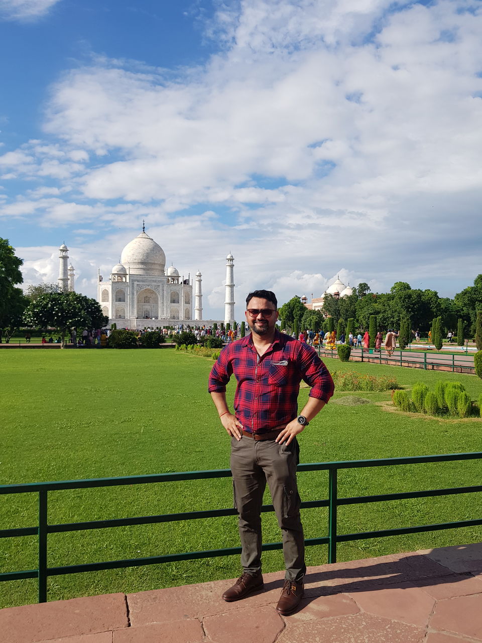 Photo of Taj Mahal by Sudhir Rai