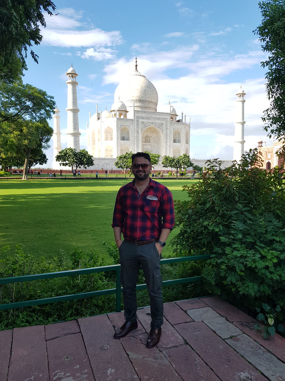 Photo of Taj Mahal by Sudhir Rai