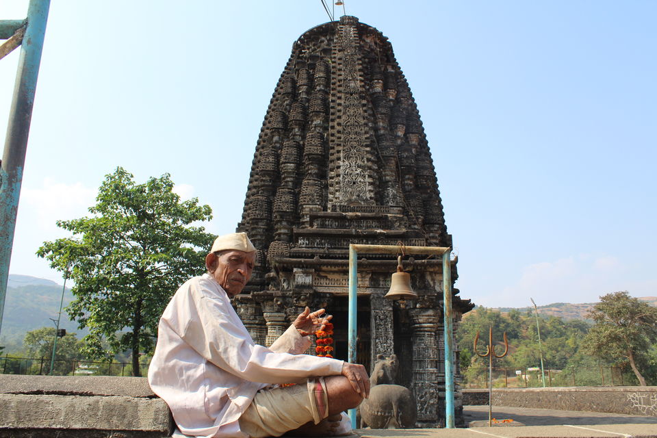 Photo of Amruteshwar Temple:Places Near by Mumbai by Manju Gawde
