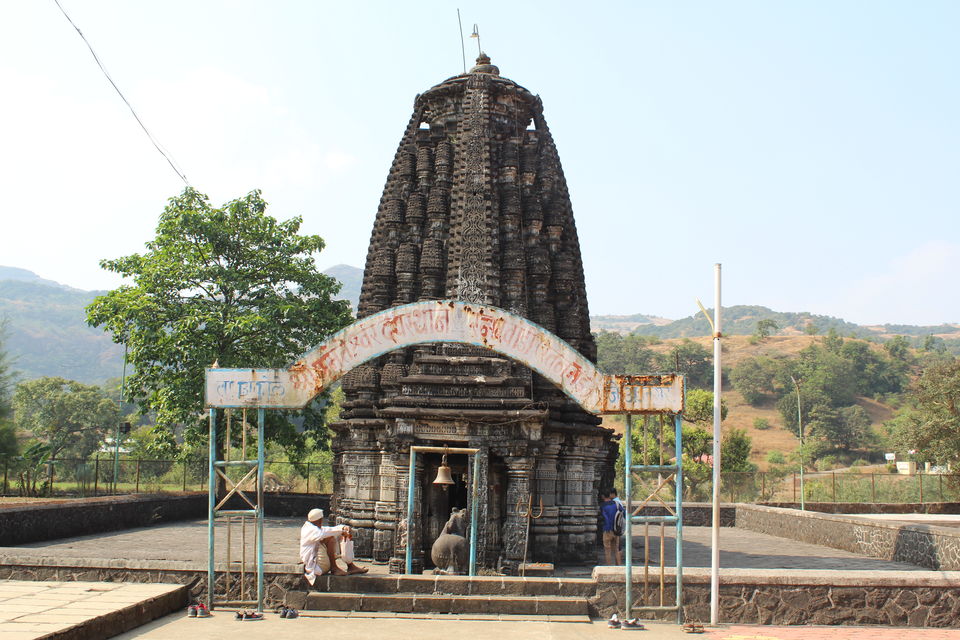 Photo of Amruteshwar Temple:Places Near by Mumbai by Manju Gawde