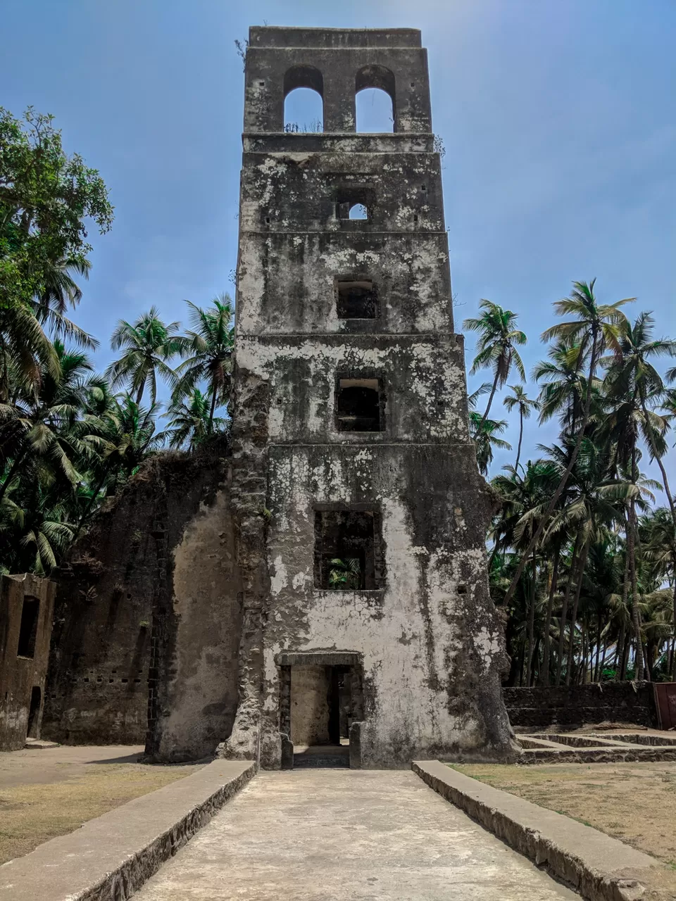 Photo of Revdanda Fort, Revdanda, Maharashtra, India by Offbeat Voyagers