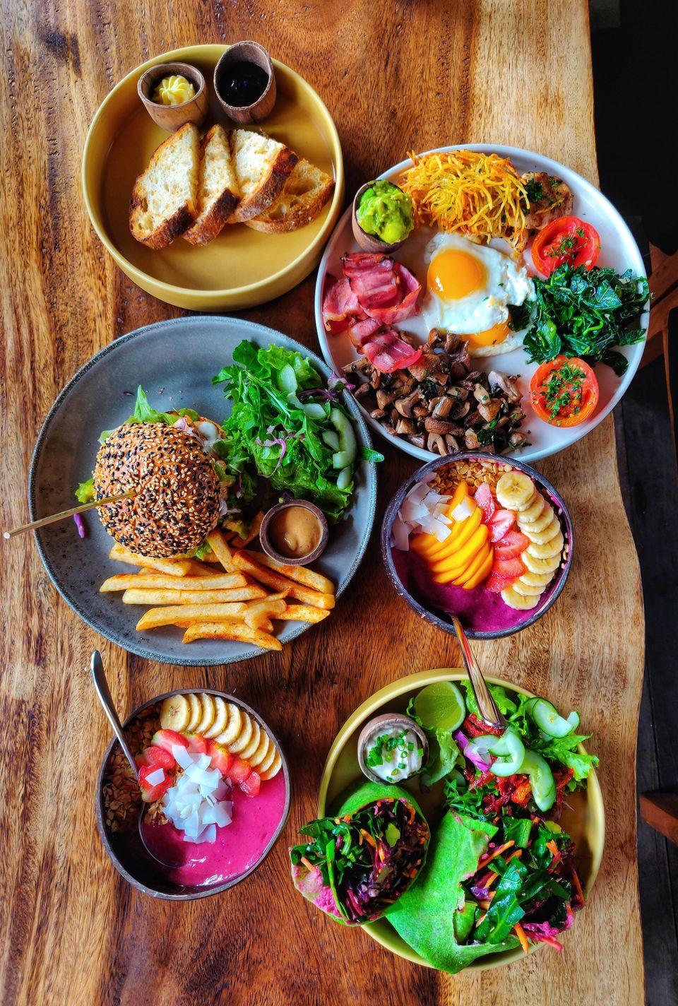 Photo of Nalu Bowls Shelter Bali, Jalan Drupadi 1, Seminyak, Badung Regency, Bali, Indonesia by Offbeat Voyagers