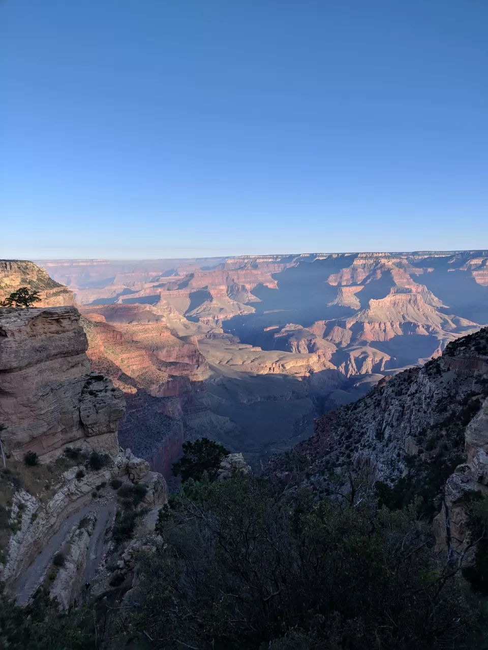 Photo of Pipe Creek Vista, East Rim Drive, Grand Canyon Village, AZ, USA by Offbeat Voyagers