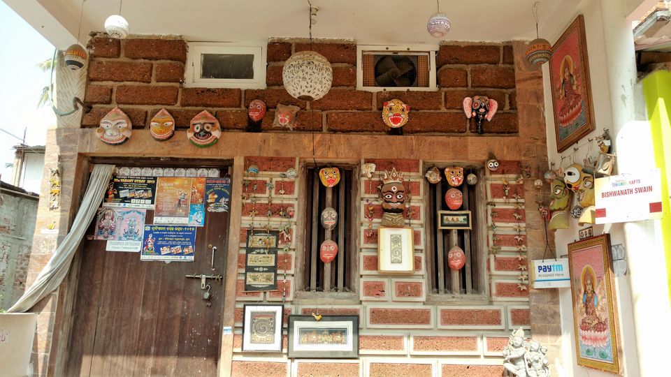 Photo of ODISHA-VII: Raghurajpur , Revering the gods with Art and Commerce 4/33 by Rupa Abdi