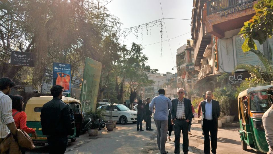 Photo of Hauz Khas Village - Three in One: Date, Dine and Shop 25/31 by Rupa Abdi