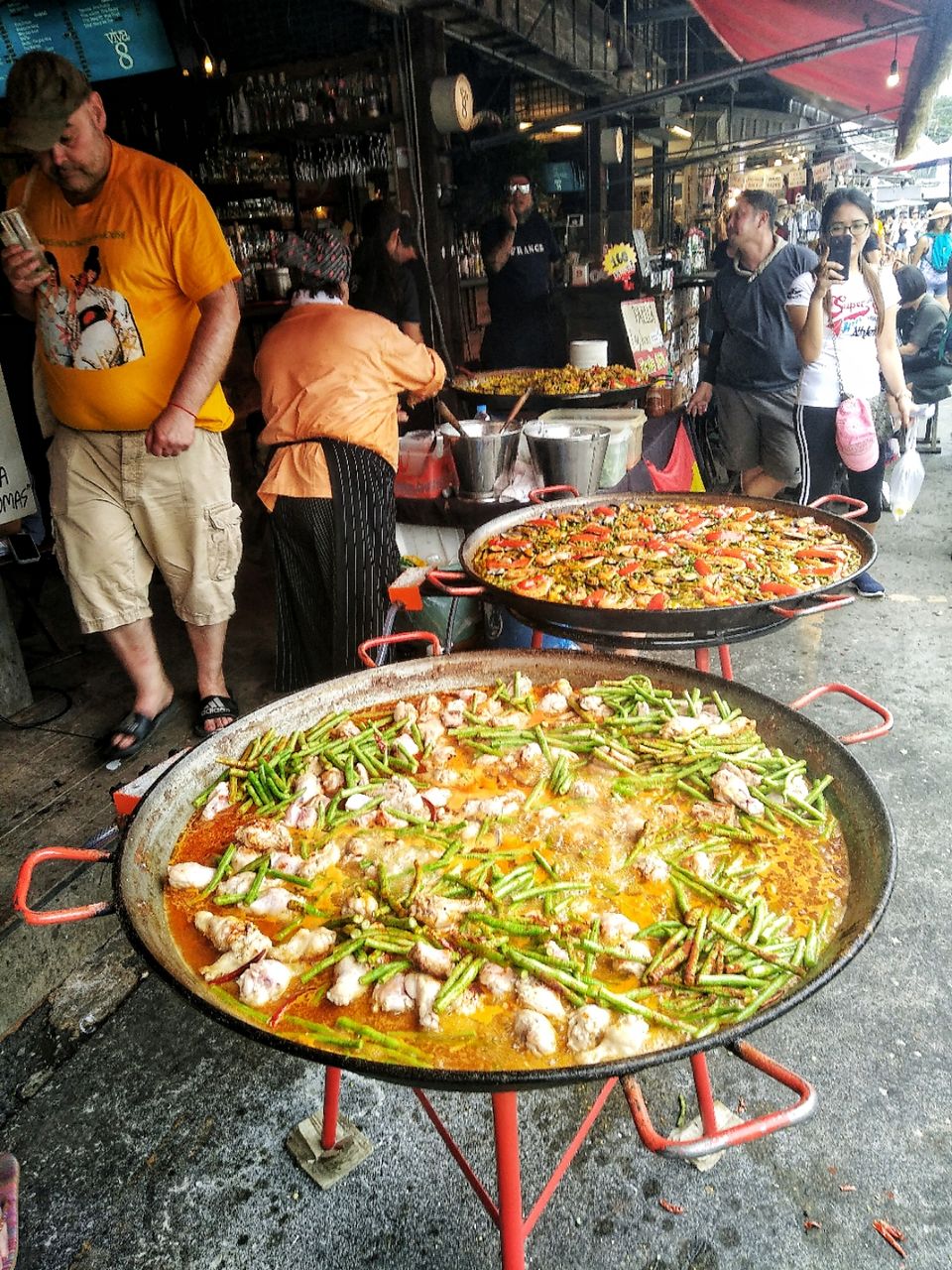 Photo of Chatuchak Weekend Market, Kamphaeng Phet 2 Road, Lat Yao, Chatuchak, Bangkok, Thailand by Tejas Ghorpade