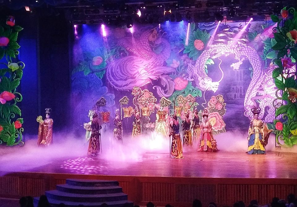Photo of Alcazar Cabaret Show, Pattaya Sai 2 Rd, Pattaya City, Bang Lamung District, Chon Buri, Thailand by Tejas Ghorpade
