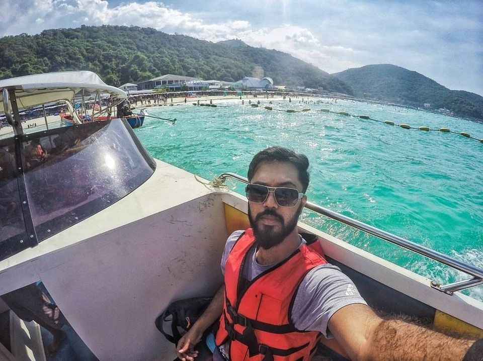 Photo of The Coral Islands, Koh Larn, Pattaya, Bang Lamung District, Chon Buri, Thailand by Tejas Ghorpade