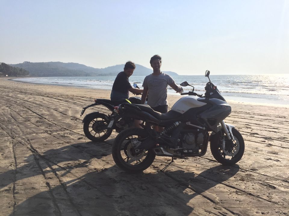 Photo of Beach Ride to Murud/ Janjira/Nandgaon. 11/25 by Dr.Rohan SP.