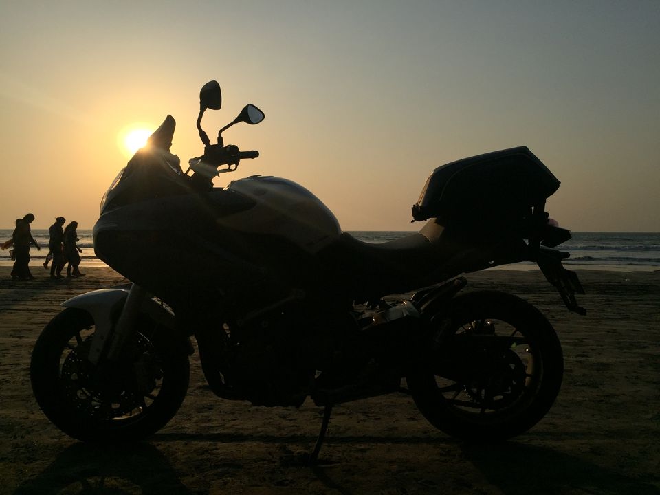 Photo of Beach Ride to Murud/ Janjira/Nandgaon. 20/25 by Dr.Rohan SP.