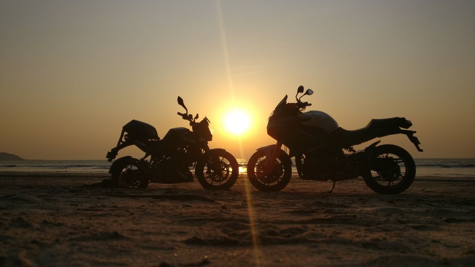 Photo of Beach Ride to Murud/ Janjira/Nandgaon. 25/25 by Dr.Rohan SP.