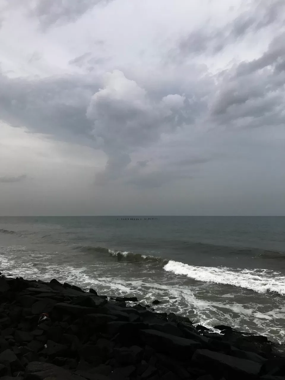 Photo of Rock Beach, White Town, Puducherry, India by Saurabh Bagakar