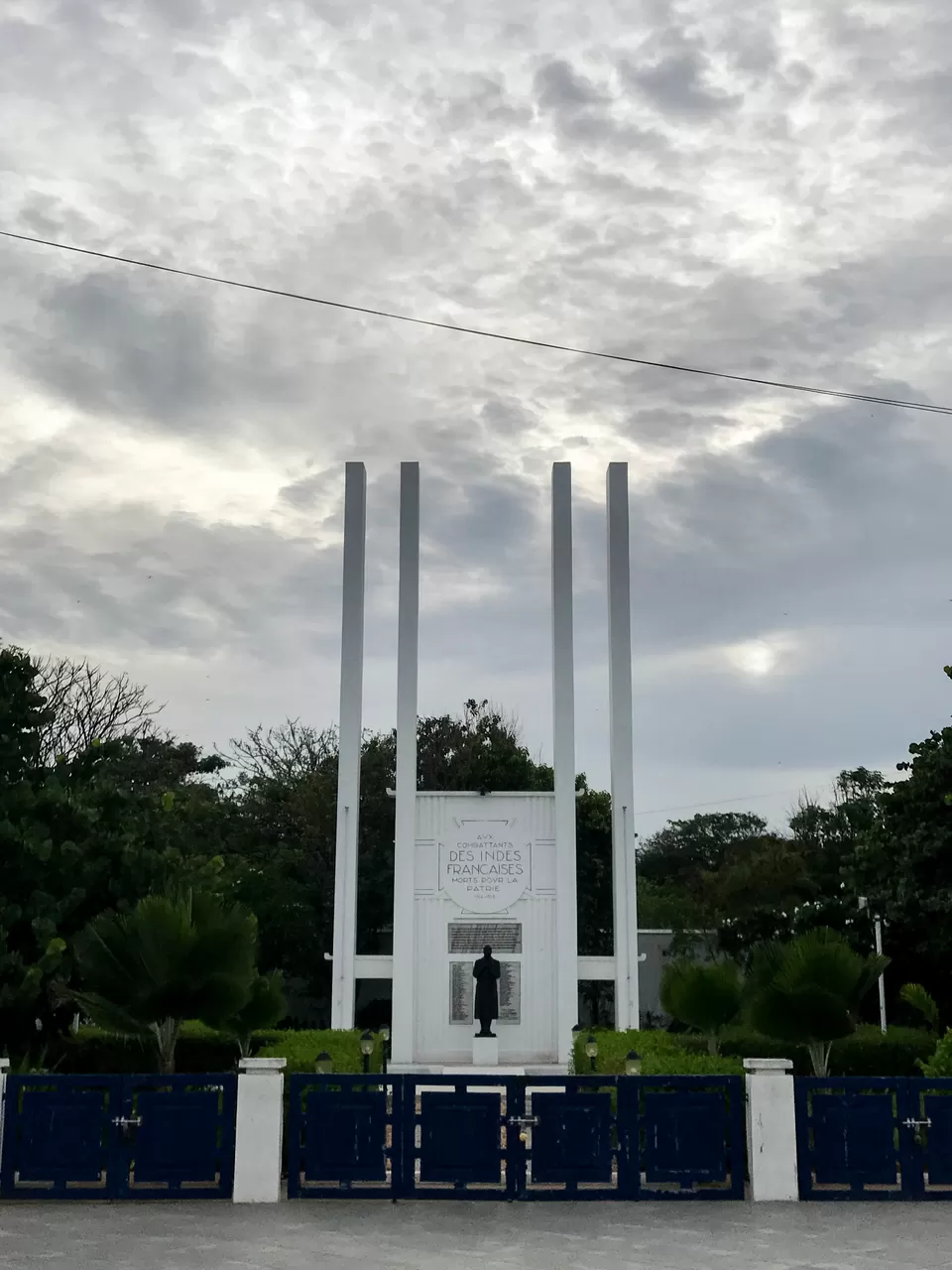 Photo of War Memorial, Goubert Avenue, White Town, Pondicherry, Puducherry, India by Saurabh Bagakar
