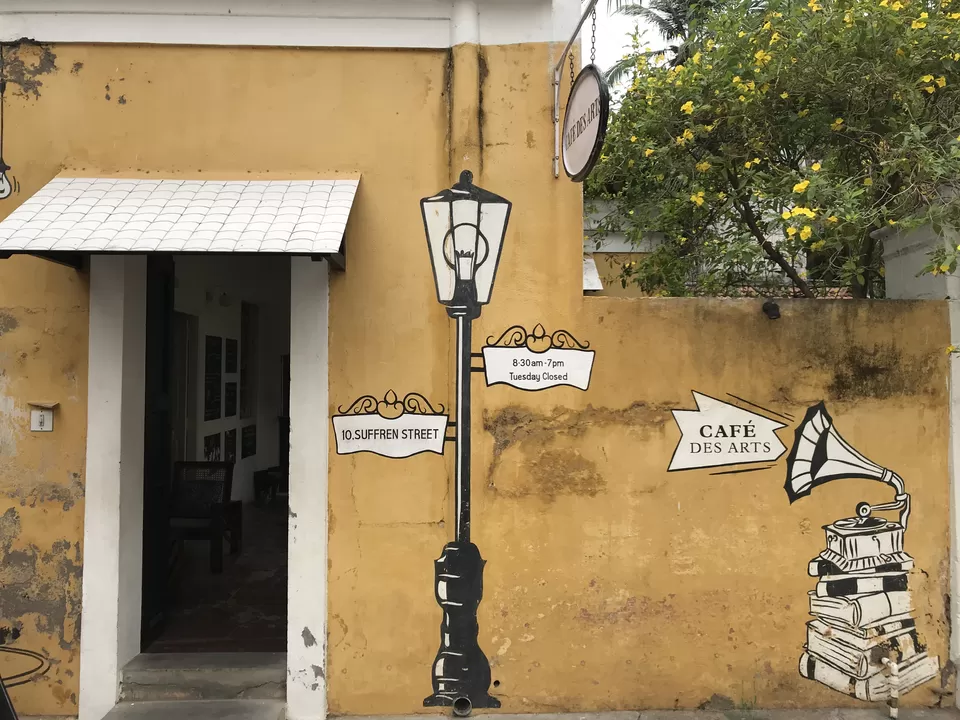 Photo of Cafe des Arts, Suffren Street, White Town, Pondicherry, Puducherry, India by Saurabh Bagakar